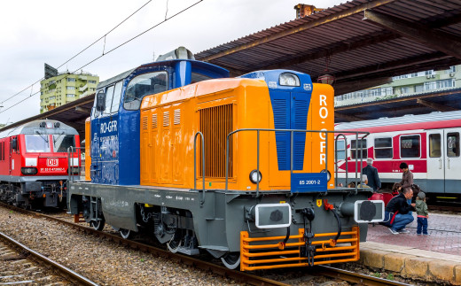 924986 (a): :2048x1270